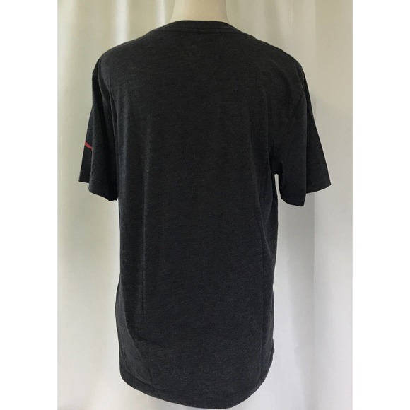 Puma Men's Dark Gray Short Sleeve T-Shirt Red Big Logo Size Medium Athletic Gym - Picture 4 of 10